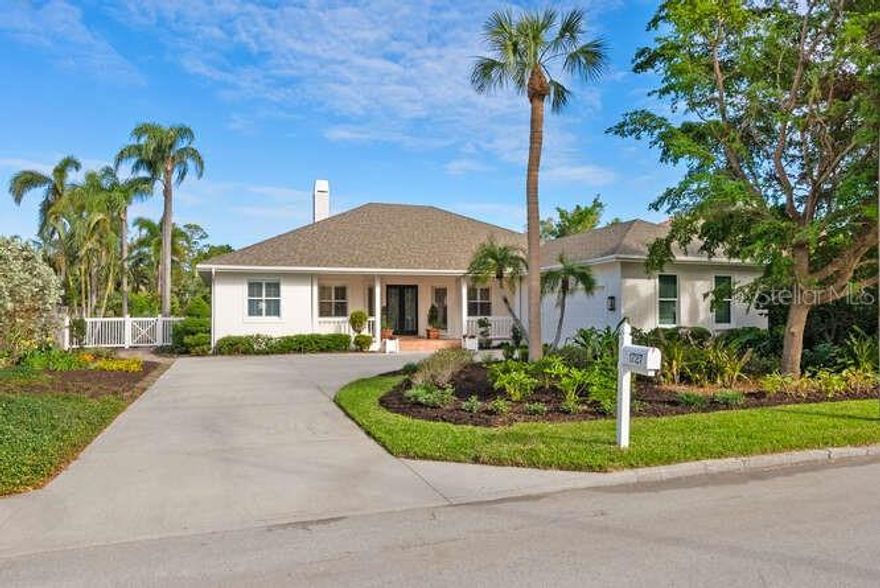 Nestled in the coveted West of Trail neighborhood, this elegant home is perfectly positioned in the heart of Southside Village. Set on a beautifully landscaped oversized lot, the home features high ceilings, French doors, and quality engineered hardwood floors, creating a bright and inviting atmosphere. The open kitchen is ideal for entertaining or effortless daily living. Steps away, you'll find every convenience imaginable?from gourmet shopping to top-notch healthcare providers, including physicians, pharmacies, and dentists. Enjoy a diverse array of dining options, from fine restaurants to casual cafes and charming bistros, all just moments from your doorstep.