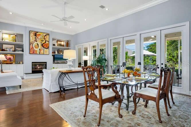 MIDWOOD MANOR - Residential