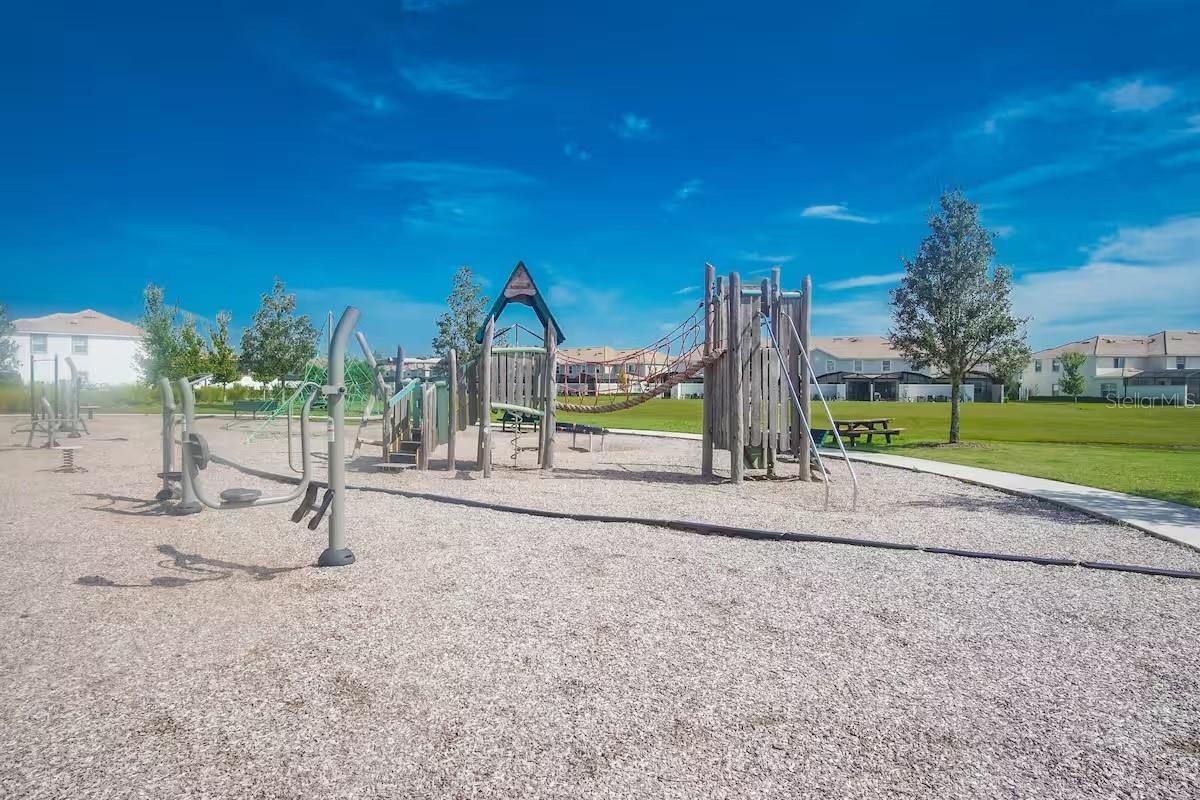 STOREY LAKE PH 3 - Residential Lease