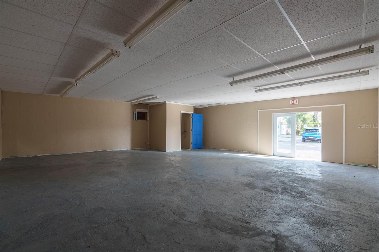 UNPLATTED - Commercial Sale