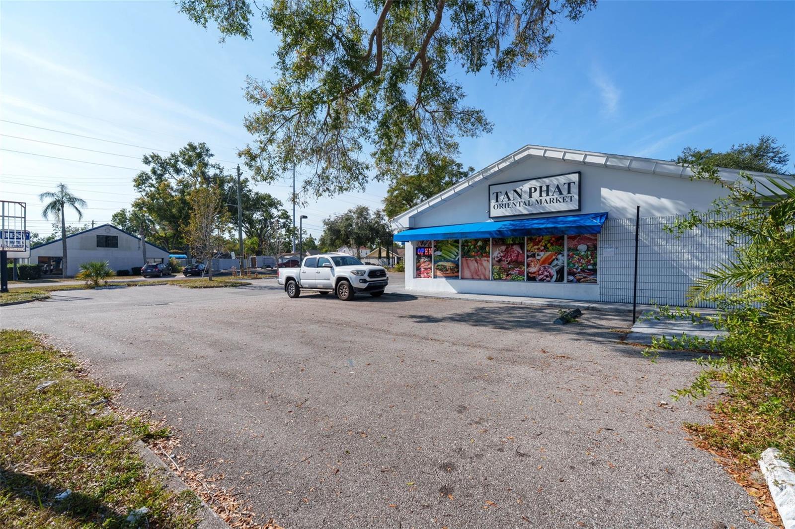 UNPLATTED - Commercial Sale