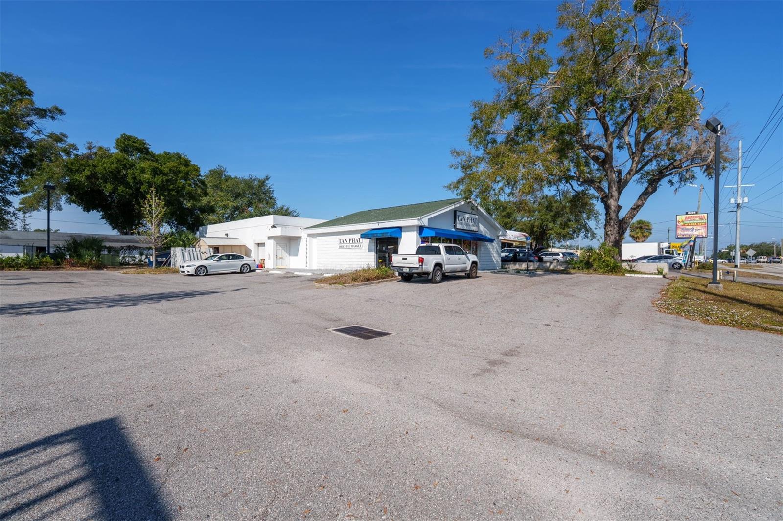 UNPLATTED - Commercial Sale