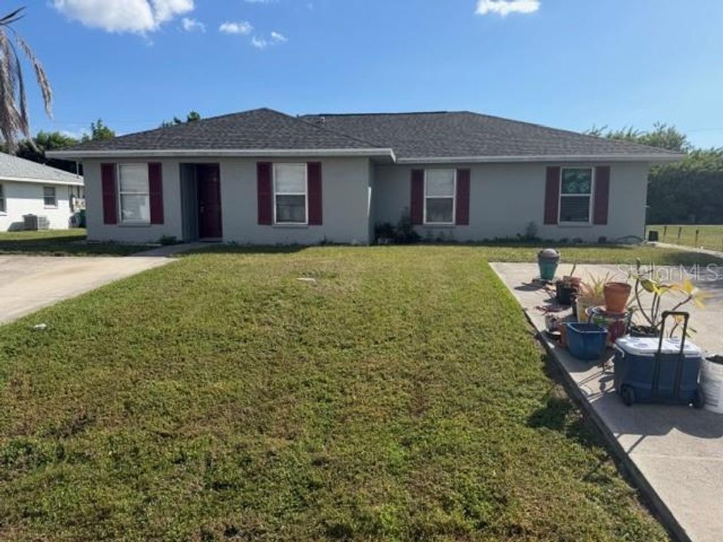 Photo of 11089 Pendleton Avenue #B, Englewood, FL 34224 (MLS # A4672719)