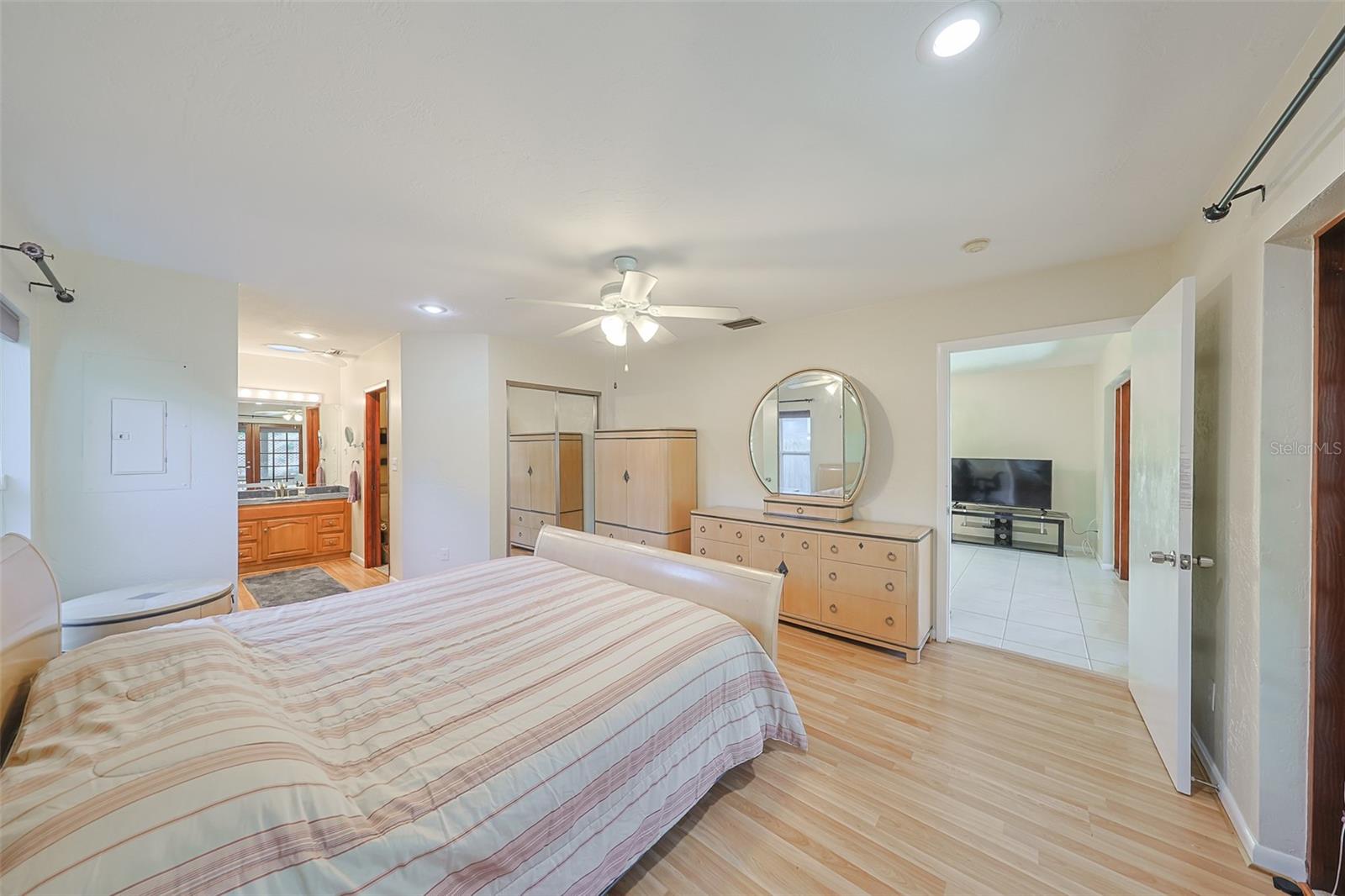 JUNGLE TERRACE SEC A - Residential