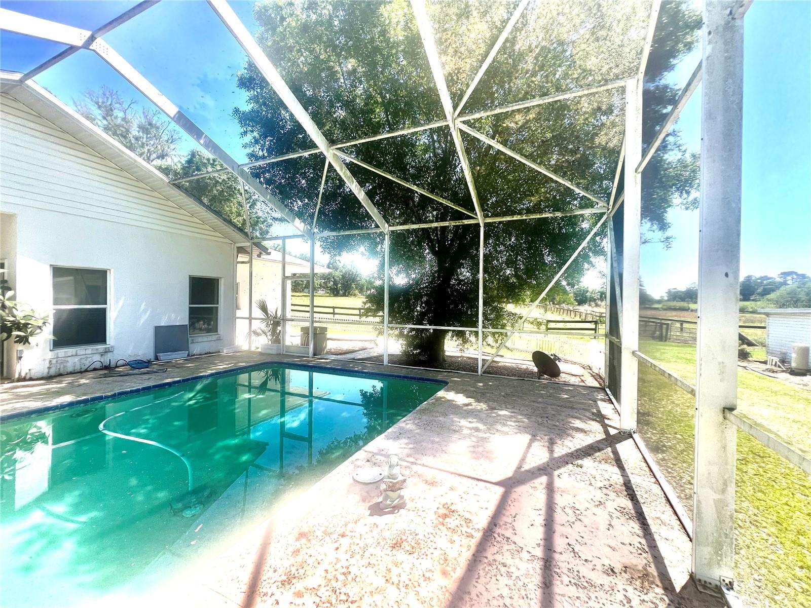 9500 NW 95TH AVENUE ROAD