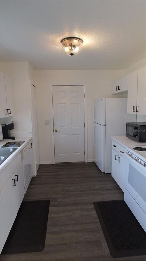 Tiny photo for 9500 NW 95th Avenue Road, Ocala, FL 34482 (MLS # OM696539)