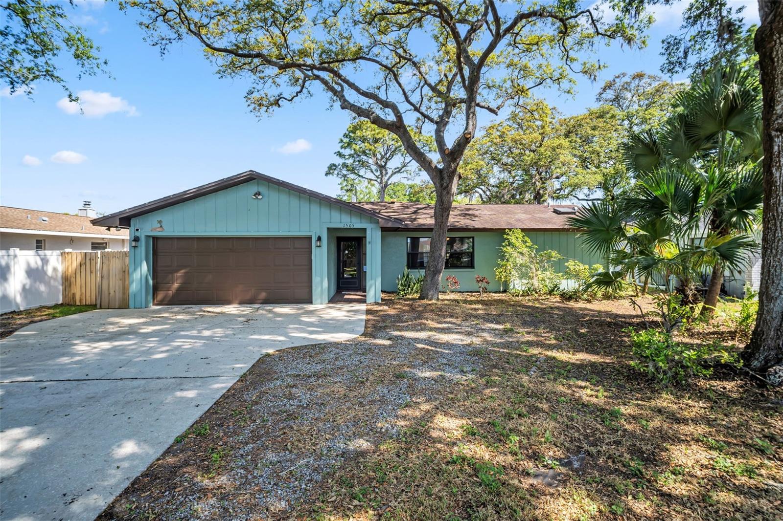 SUTHERLAND TOWN OF - Residential