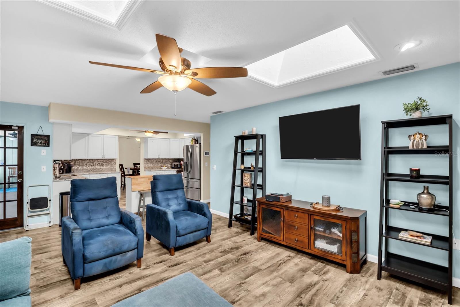 SUTHERLAND TOWN OF - Residential