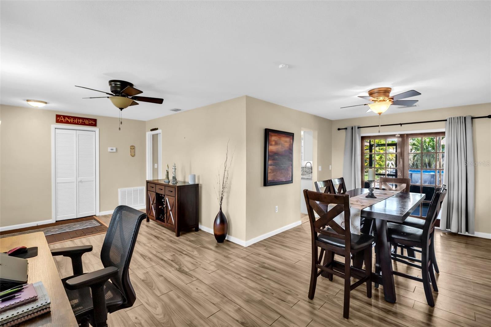 SUTHERLAND TOWN OF - Residential