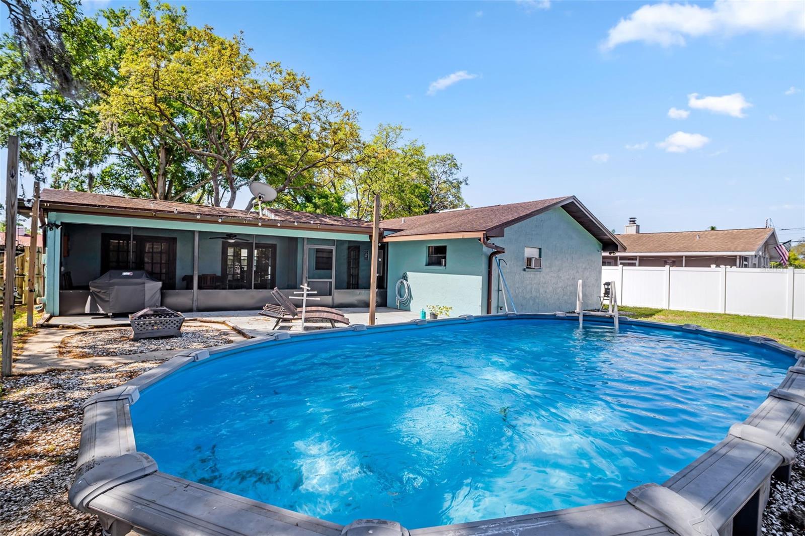 SUTHERLAND TOWN OF - Residential