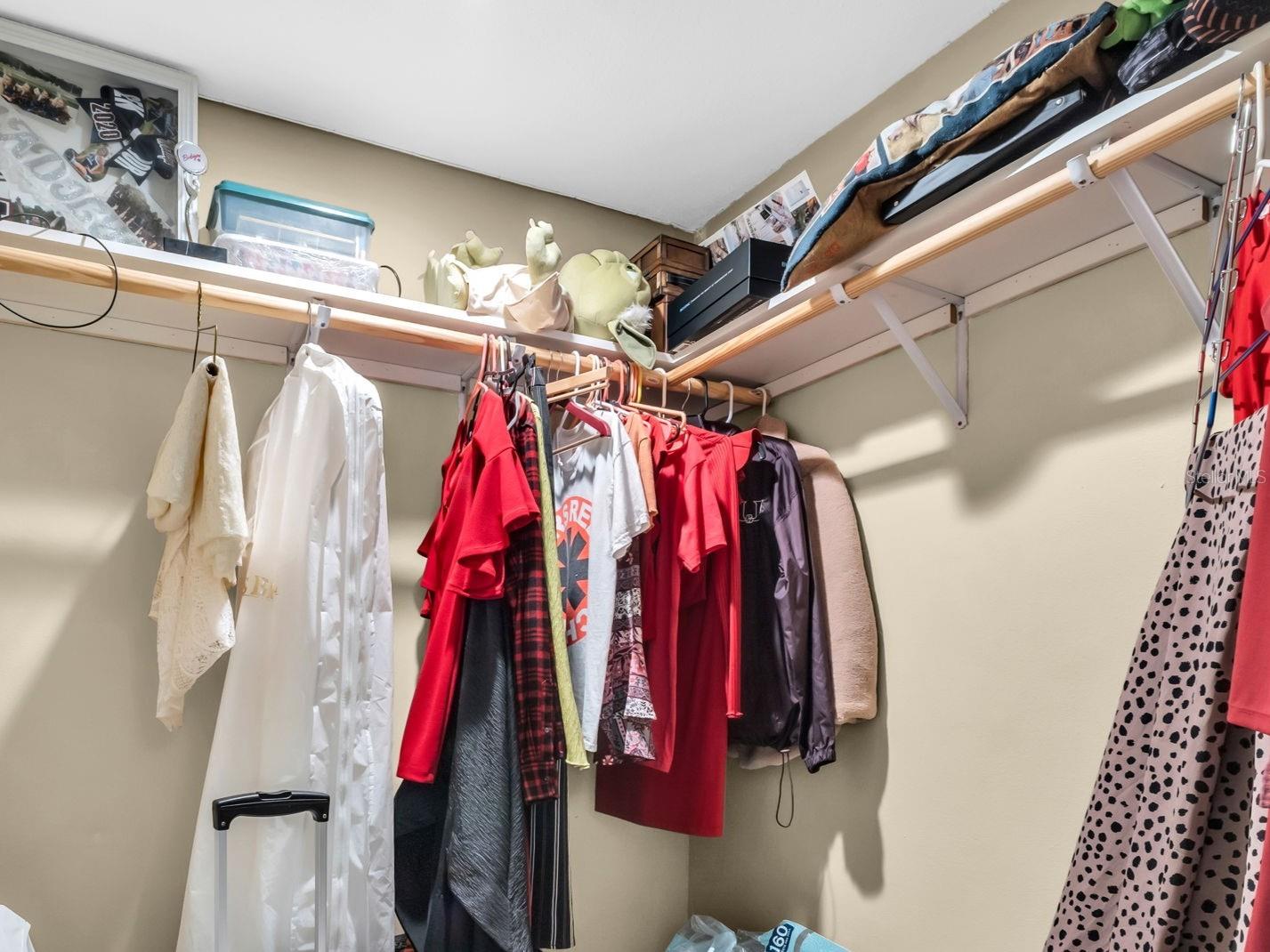 SUTHERLAND TOWN OF - Residential