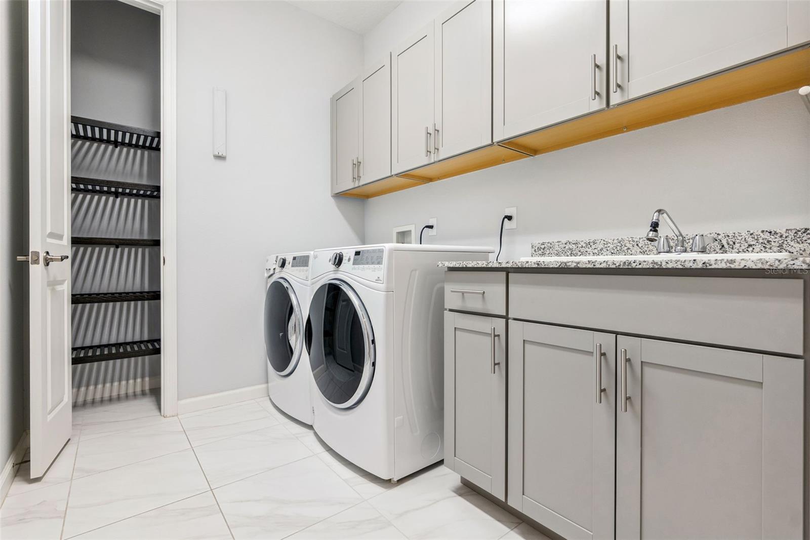 VICTORIA GARDENS PHASE 7 - Residential