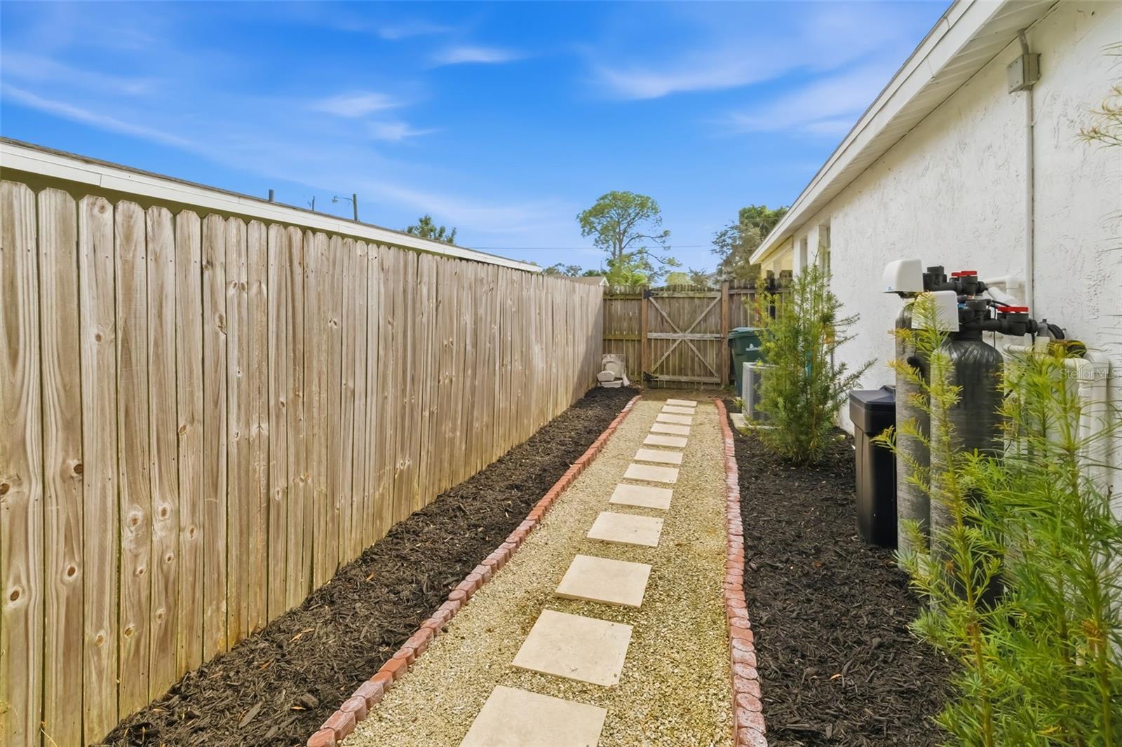 BROADWAY - Residential