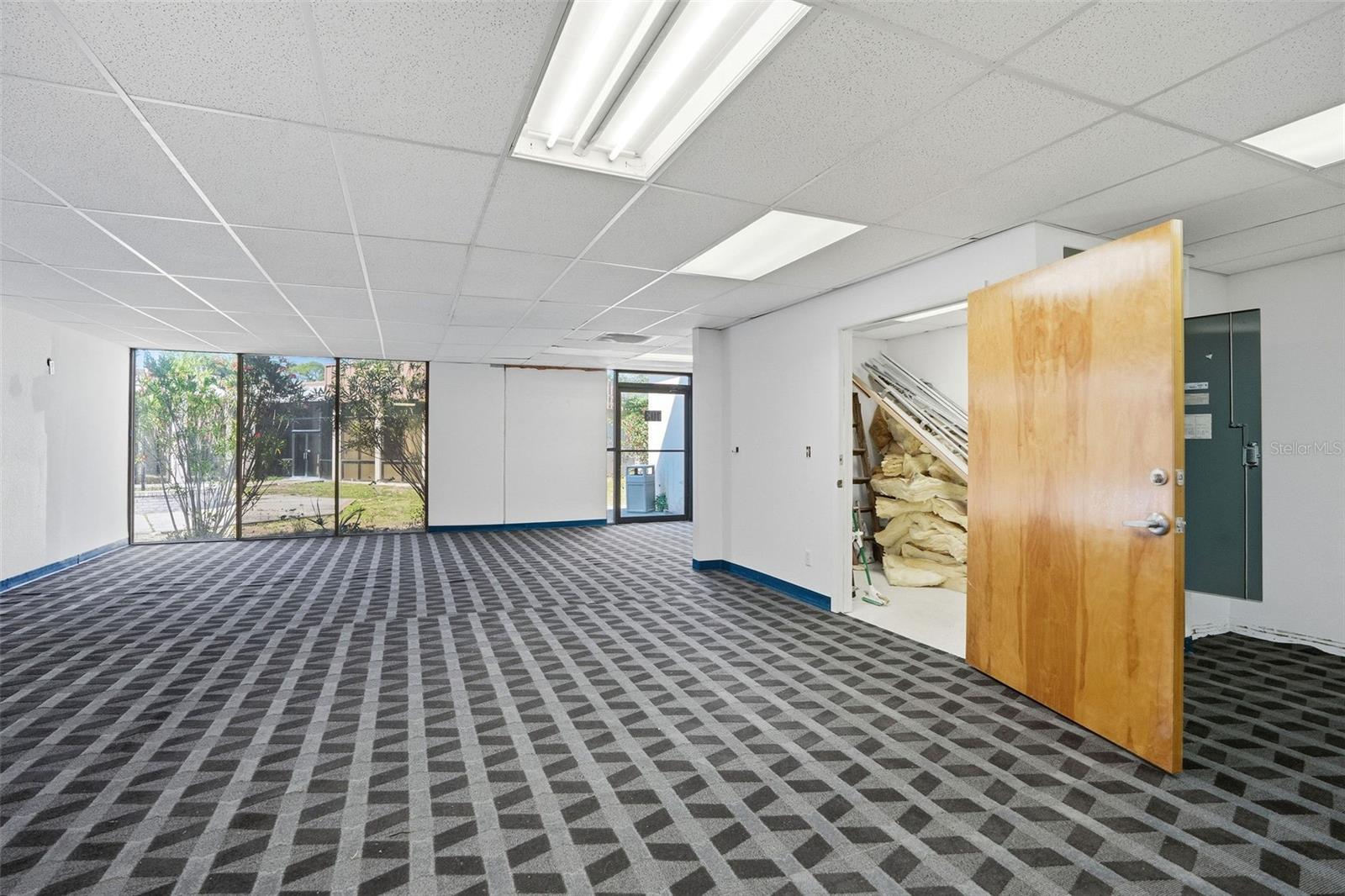 RICHEY MEDICAL PLAZA A PROF CONDO - Commercial Lease