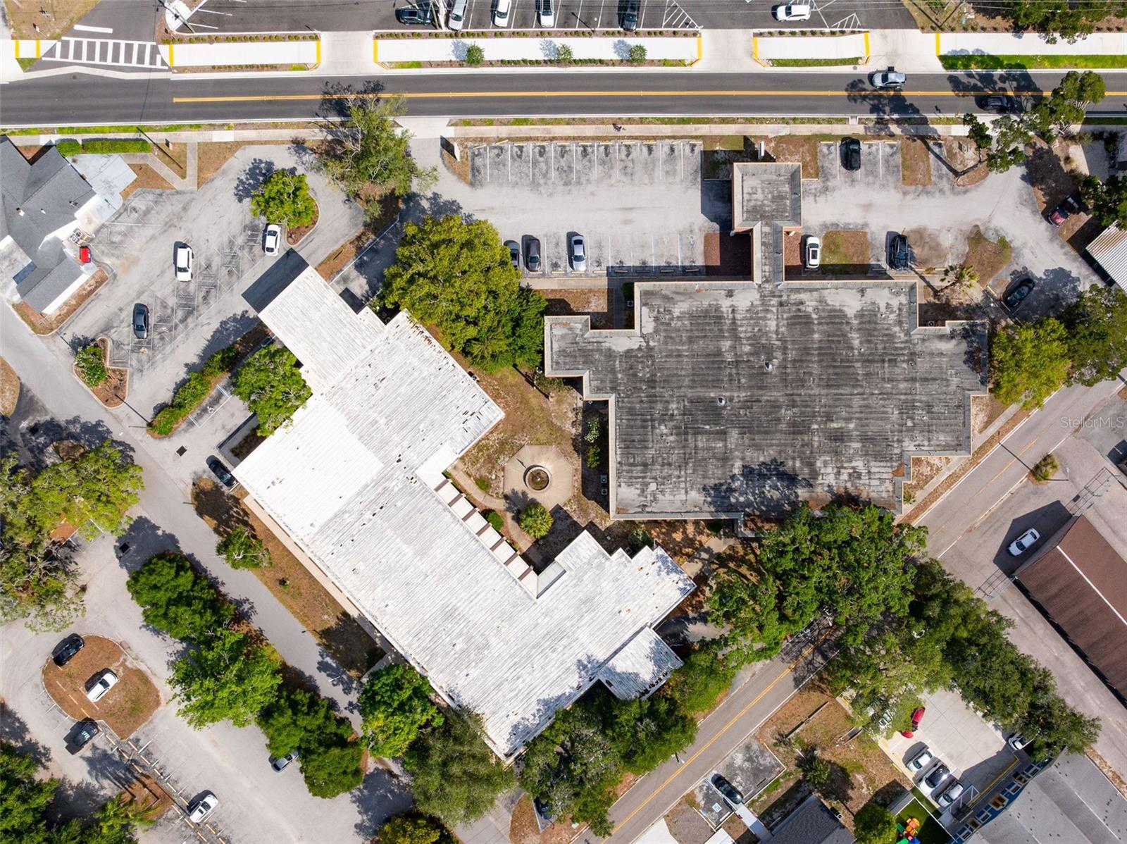 RICHEY MEDICAL PLAZA A PROF CONDO - Commercial Lease