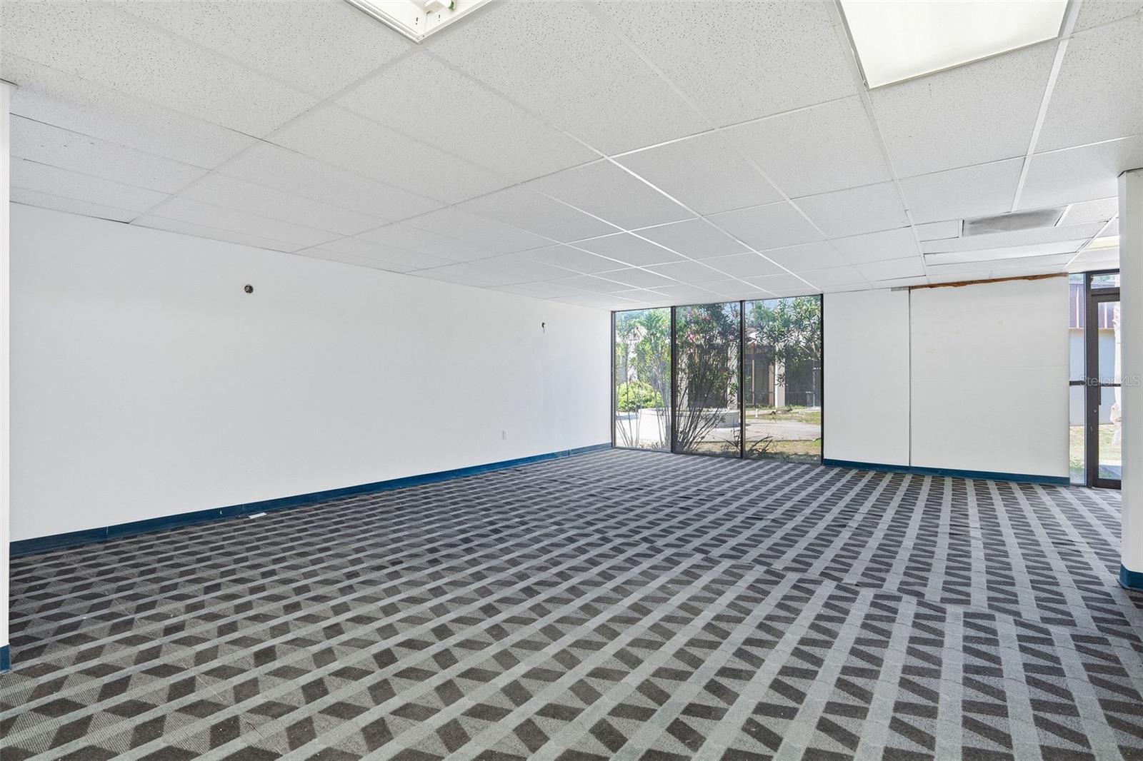 RICHEY MEDICAL PLAZA A PROF CONDO - Commercial Lease