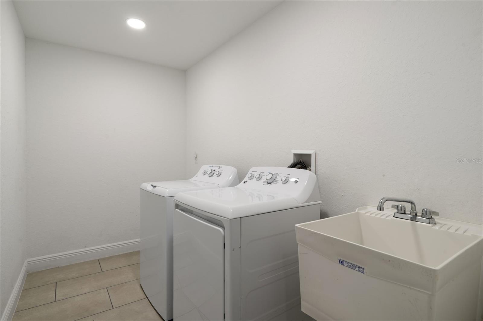 BERKELEY TOWNSITE OF - Residential