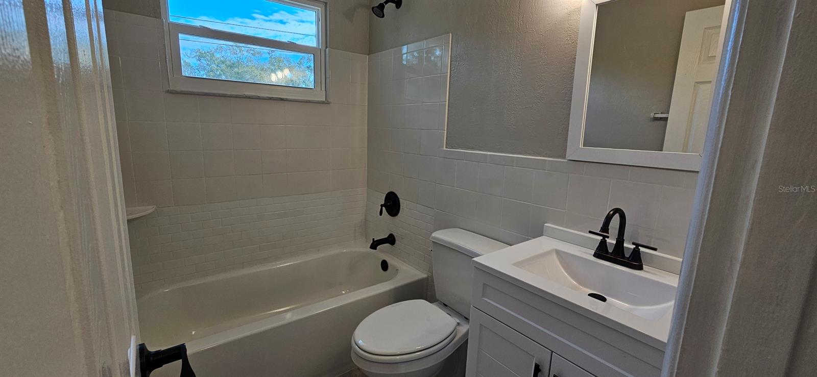 MEADOW LAWN 5TH ADD - Residential