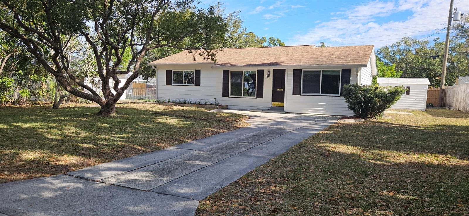 MEADOW LAWN 5TH ADD - Residential