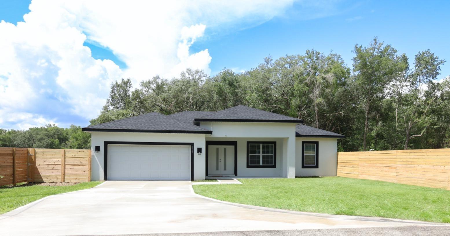 Fully fenced and located on a large lot, this house has 0.33 acres with no neighbors, offering incredible privacy and space. Positioned on a corner lot, the property provides full space and the perfect comfort!! This house features 3 spacious bedrooms, all of them with large walk-in closets, and 2 modern bathrooms. The open floor plan creates a wonderful living space, perfect for daily life. The kitchen stands out with quartz countertops and very high quality appliances. This home includes an extra storage, a 2-car garage and a convenient laundry room. Located in an excellent neighborhood near schools, shopping centers, and nature. This home is great for living or investing.