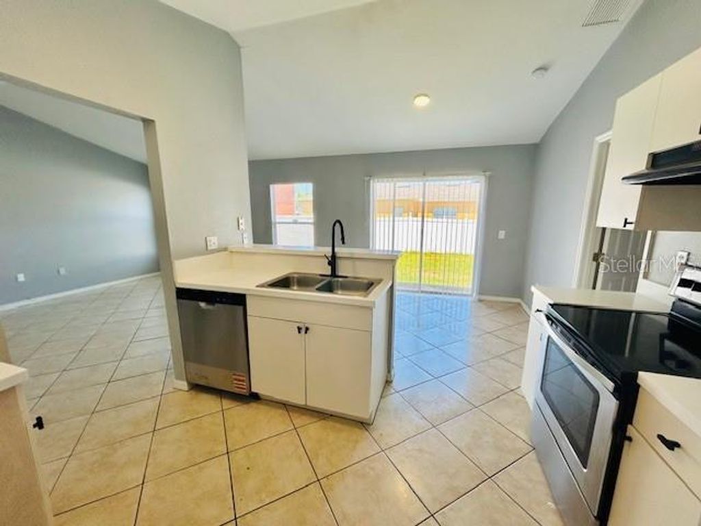 Photo of 462 Magpie Court, Kissimmee, FL 34759 (MLS # S5140868)