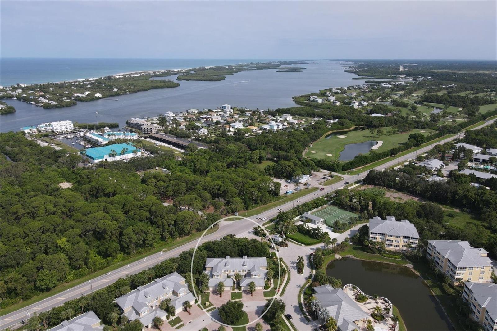 HAMMOCKS-VILLAS PH 01 - Residential