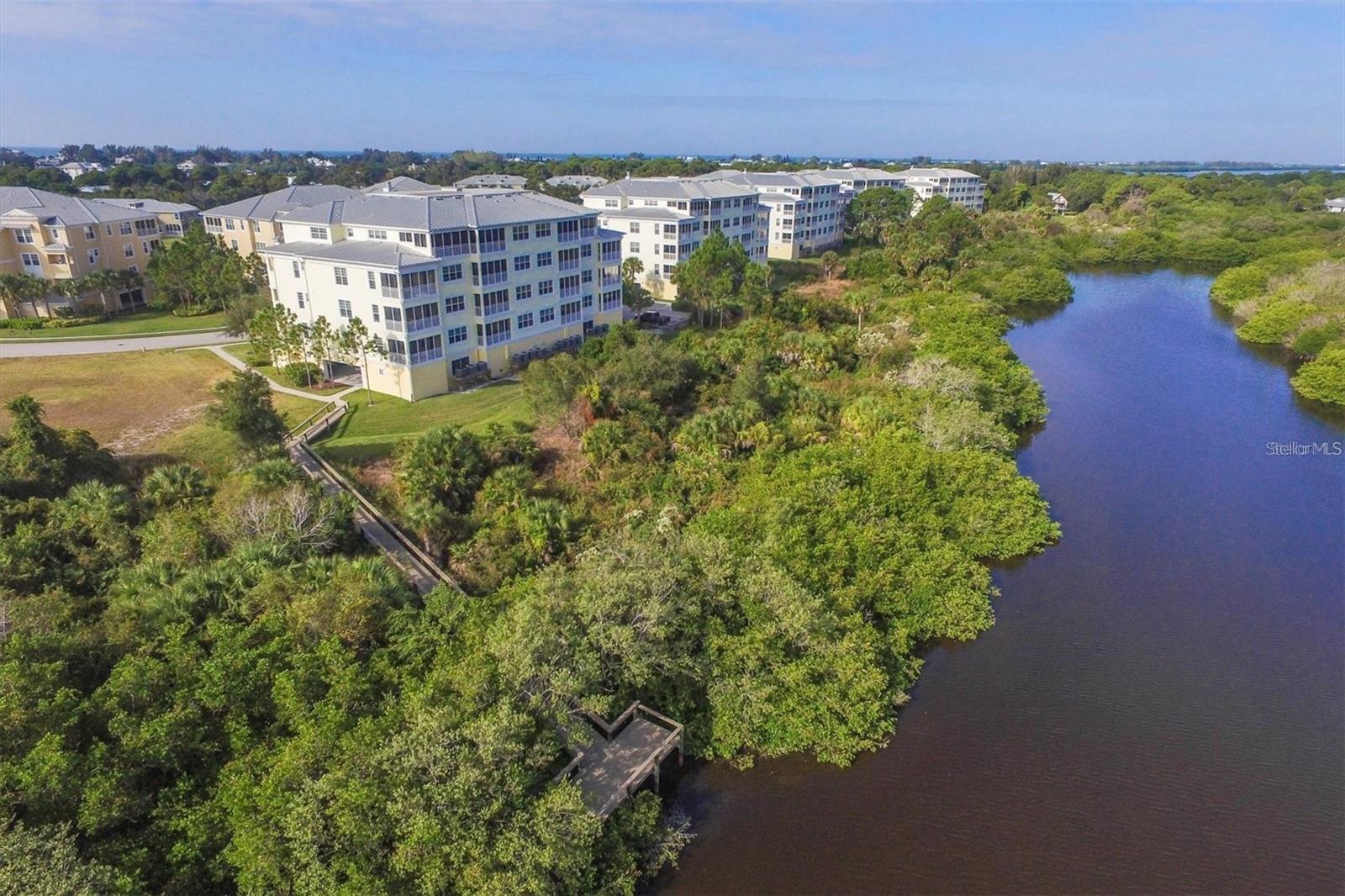 HAMMOCKS-VILLAS PH 01 - Residential