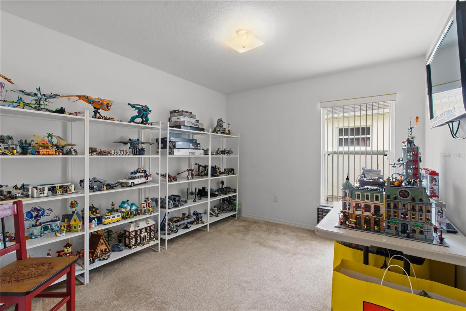 WESTBURY - Residential