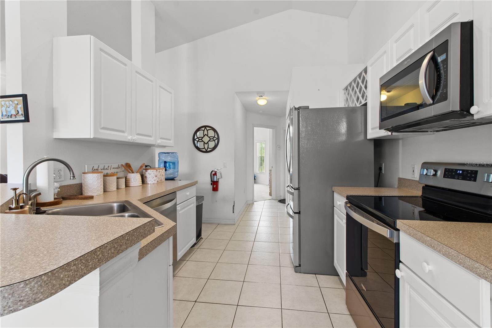 WESTBURY - Residential