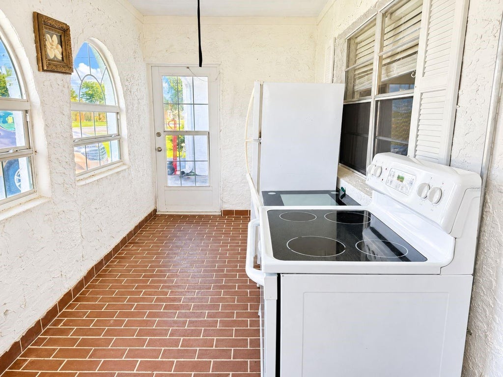 Photo of 251 Jackson Street, Lake Wales, FL 33859 (MLS # S5159723)