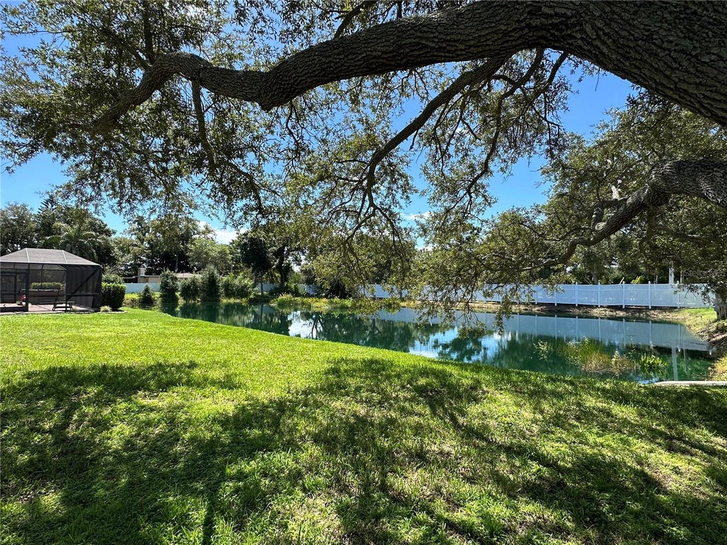 Photo of 2404 50th Drive E, Bradenton, FL 34203 (MLS # A4692582)