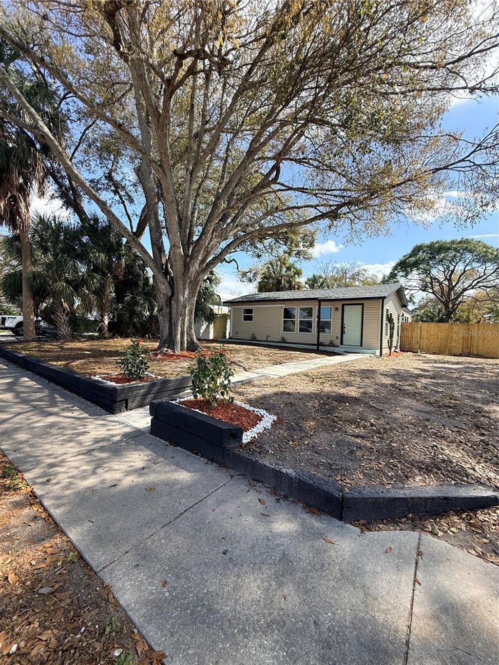 Photo of 6948 Dartmouth Avenue N, St Petersburg, FL 33710 (MLS # O6383785)