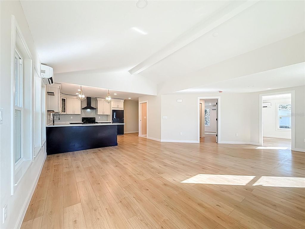 Photo of 6948 Dartmouth Avenue N, St Petersburg, FL 33710 (MLS # O6383785)