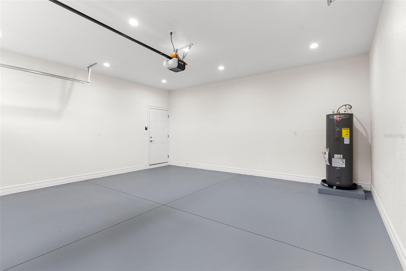 LOOMIS F M SUB - Residential