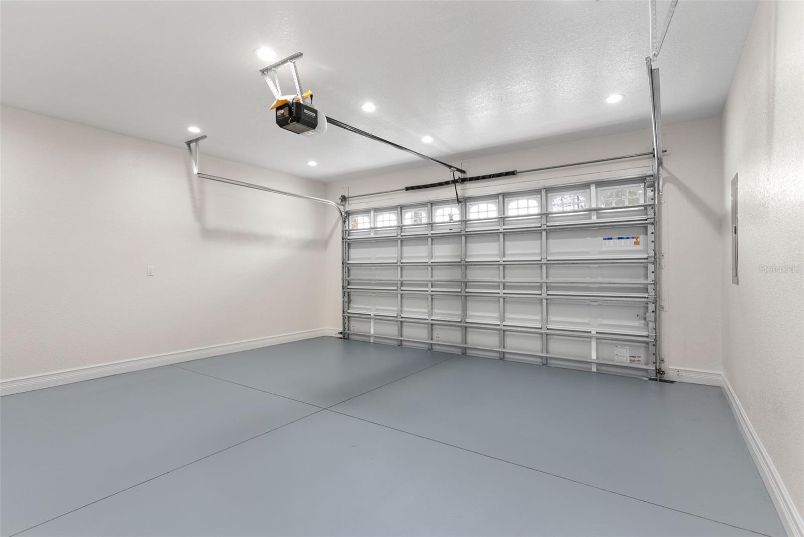 LOOMIS F M SUB - Residential