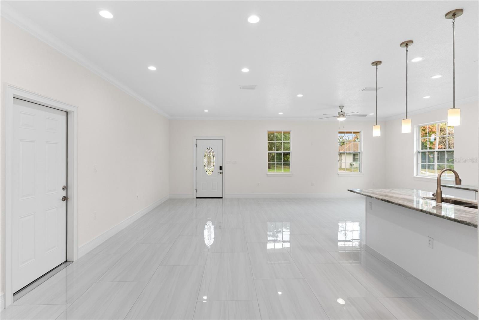 LOOMIS F M SUB - Residential