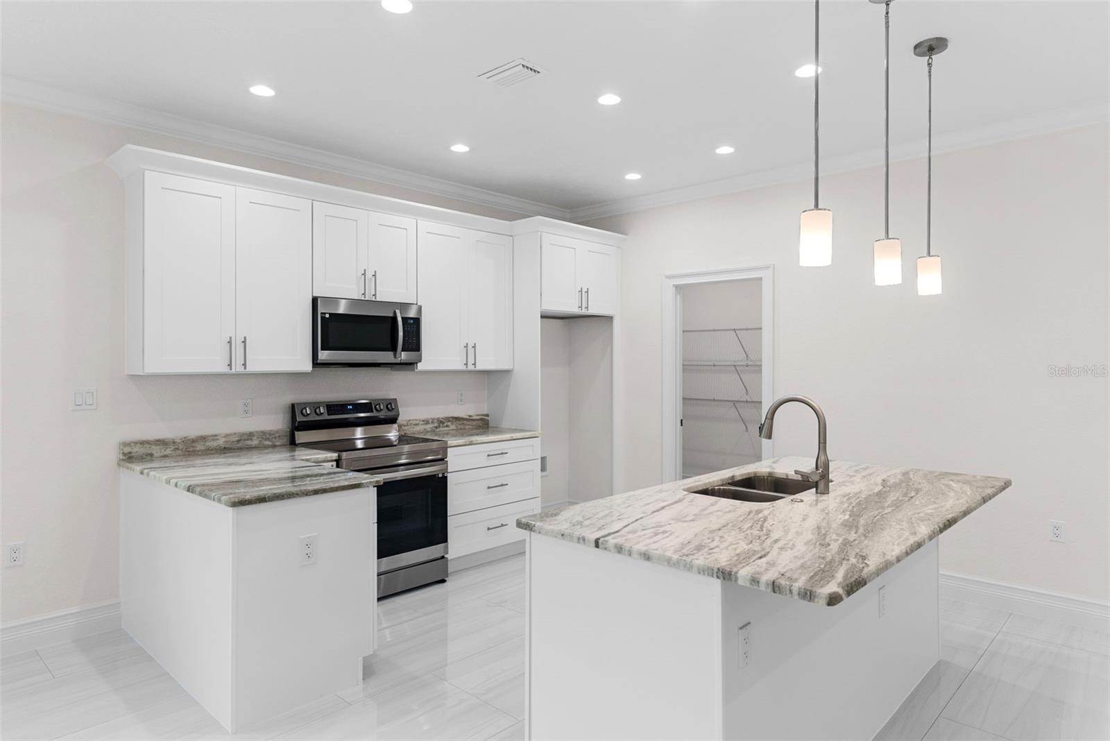 LOOMIS F M SUB - Residential