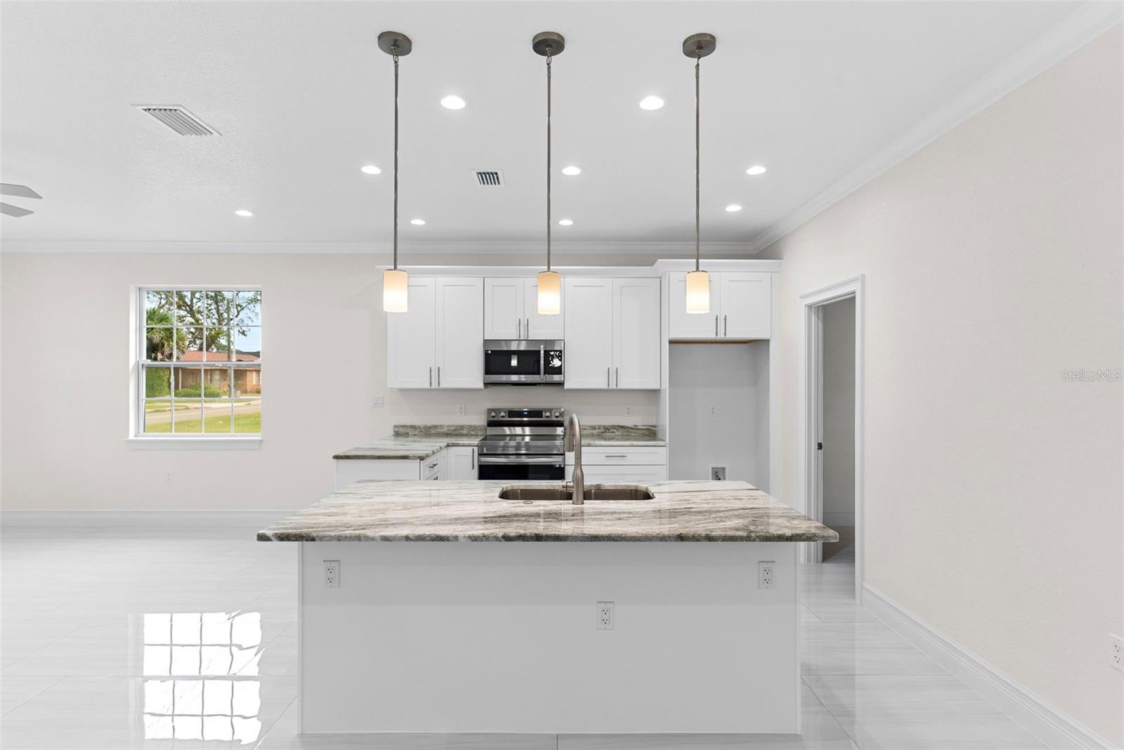 LOOMIS F M SUB - Residential