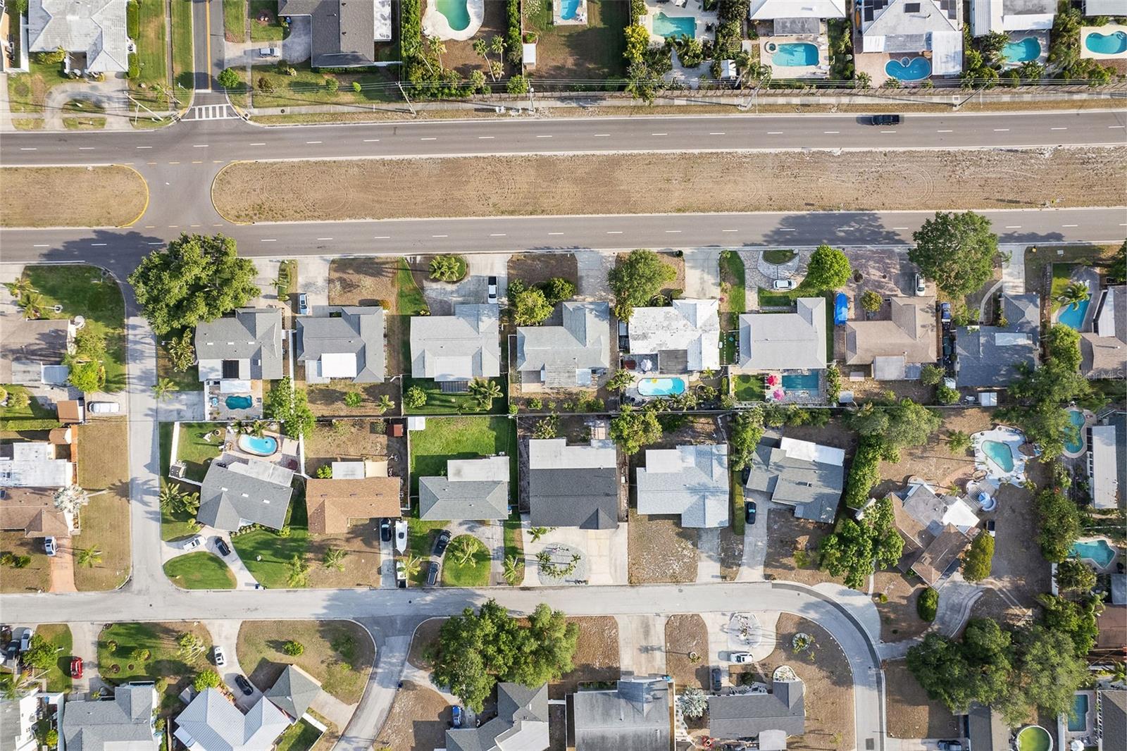 YACHT CLUB ESTATES - Residential