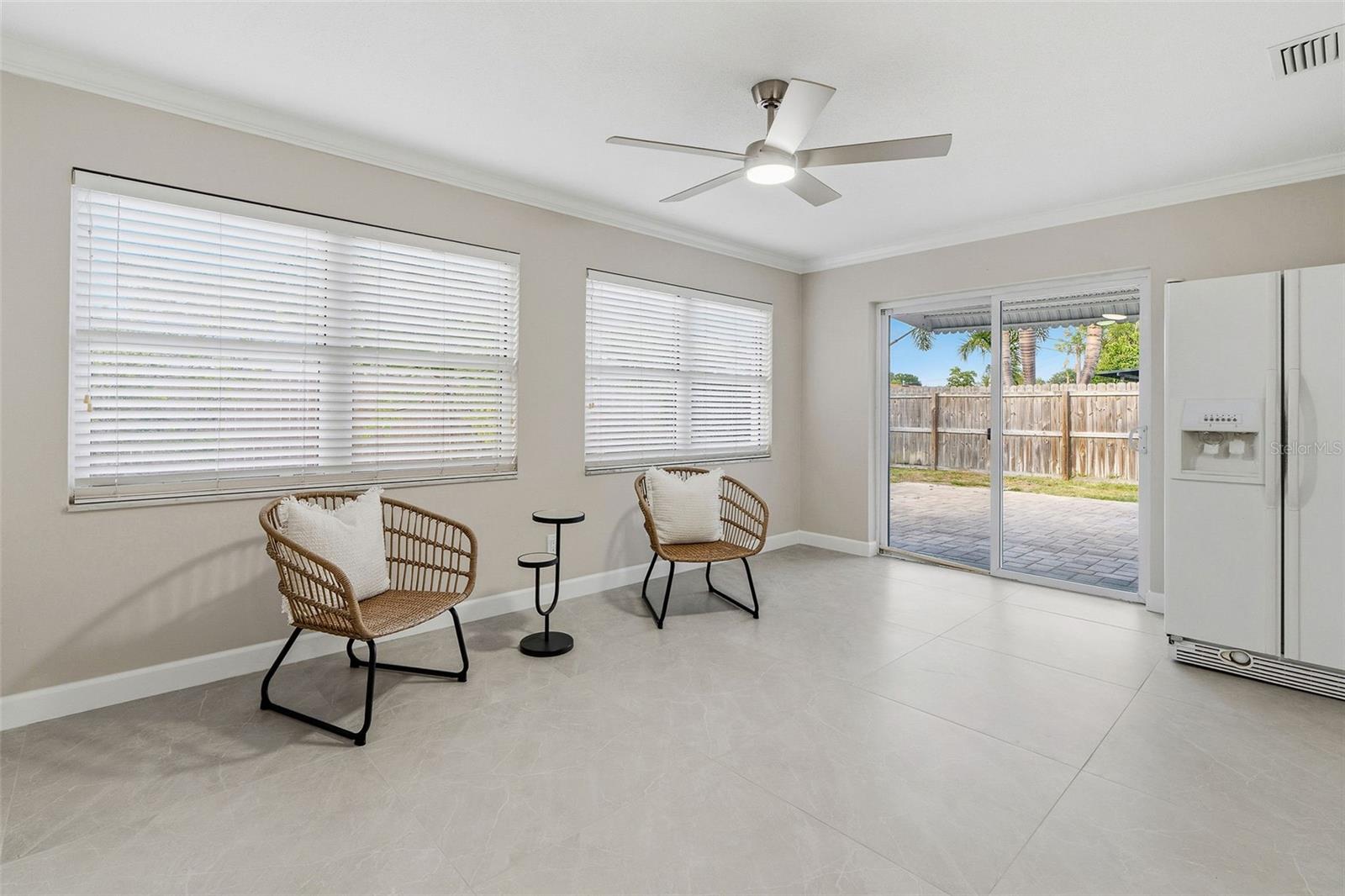 YACHT CLUB ESTATES - Residential