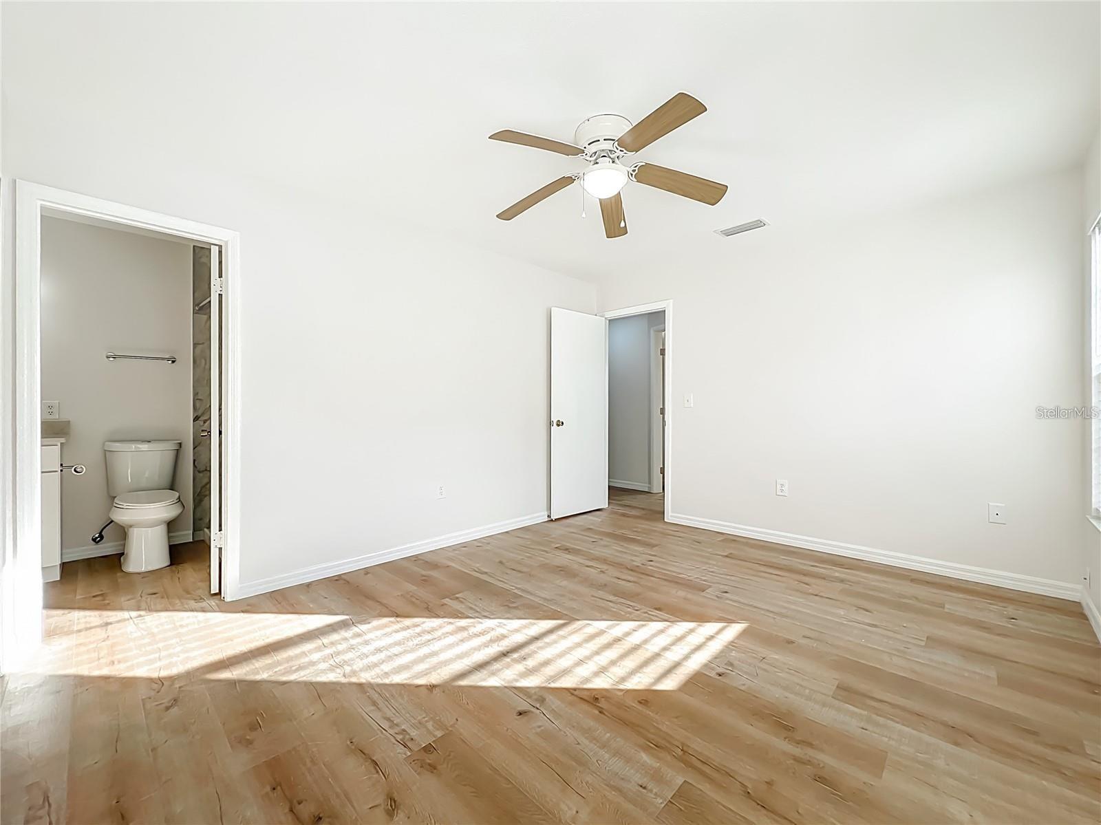 LEESBURG THE FERNERY SUB - Residential Lease