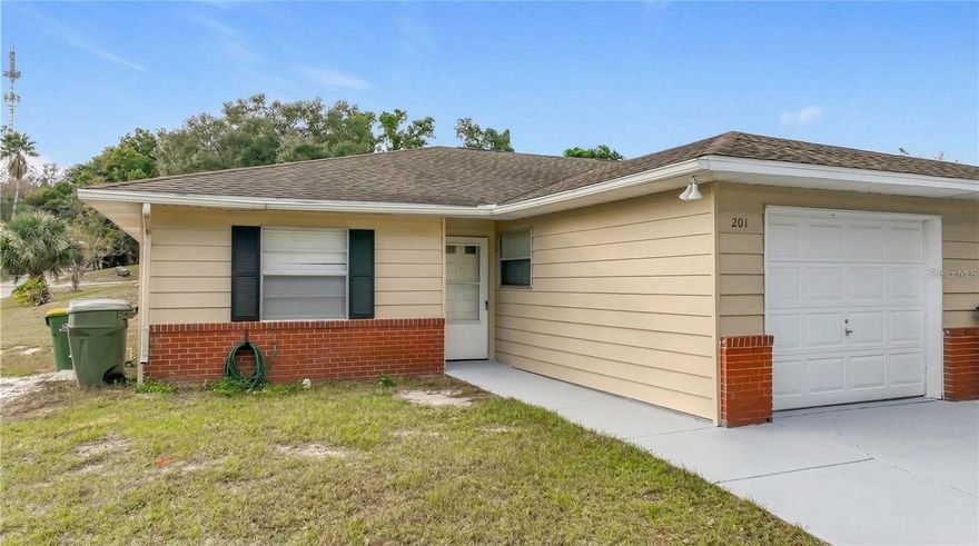 Corner lot, newly renovated 2BD/2BA. Open floor plan with laminate flooring. The beautiful renovated kitchen features an eat-in breakfast bar, brand-new stainless steel appliances and a closet pantry. Spacious primary suite with 2 built-in closets. Both bathrooms show a stylish modern style. It also includes an 8x8 den/office and a one-car garage. The open patio features a naturally decorated beautiful tree. Conveniently located near parks, shopping, hospital, dining, major roads and just 8 minutes from Leesburg international airport. Ready to move-in!