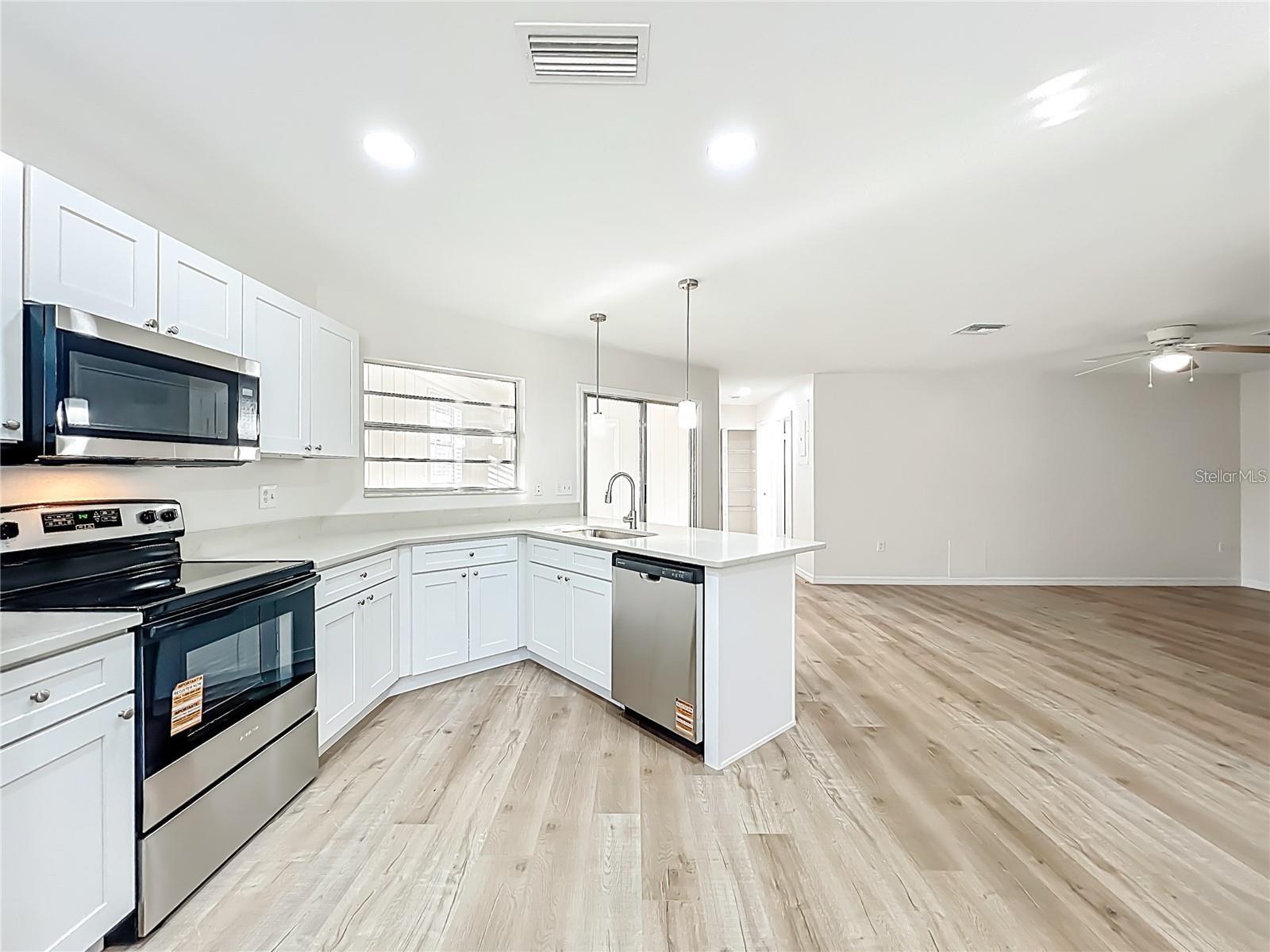 LEESBURG THE FERNERY SUB - Residential Lease