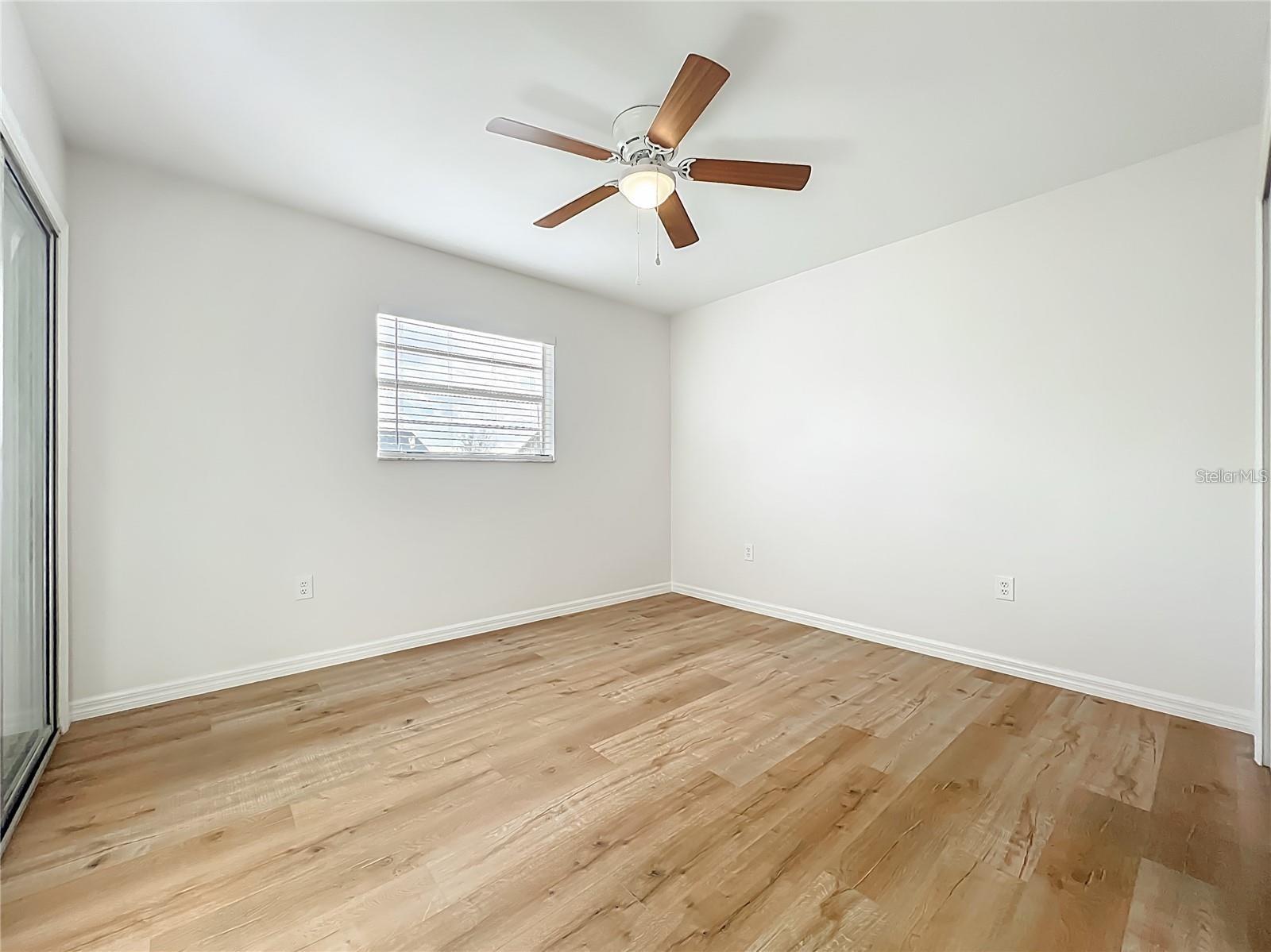 LEESBURG THE FERNERY SUB - Residential Lease