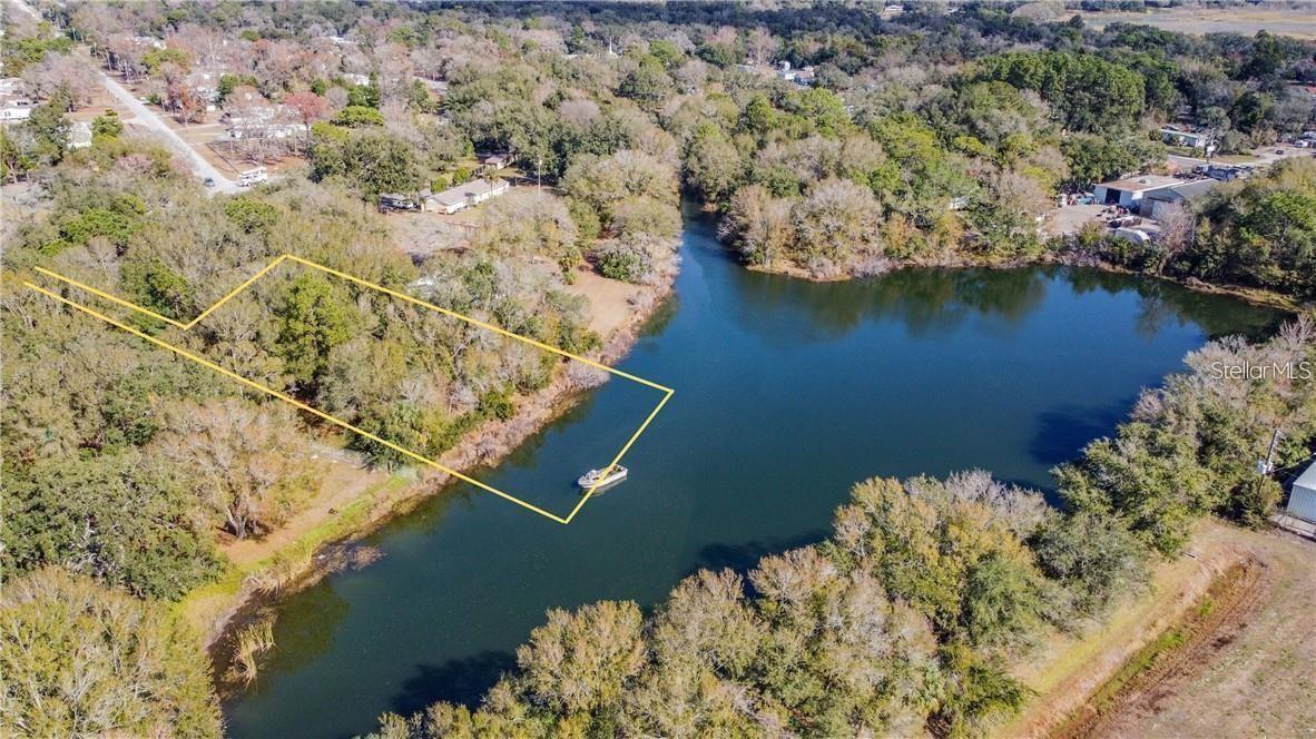 PARKWOOD ACRES - Land