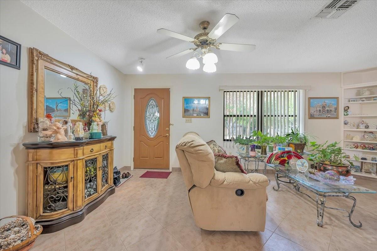 DUNDEE ESTATES - Residential