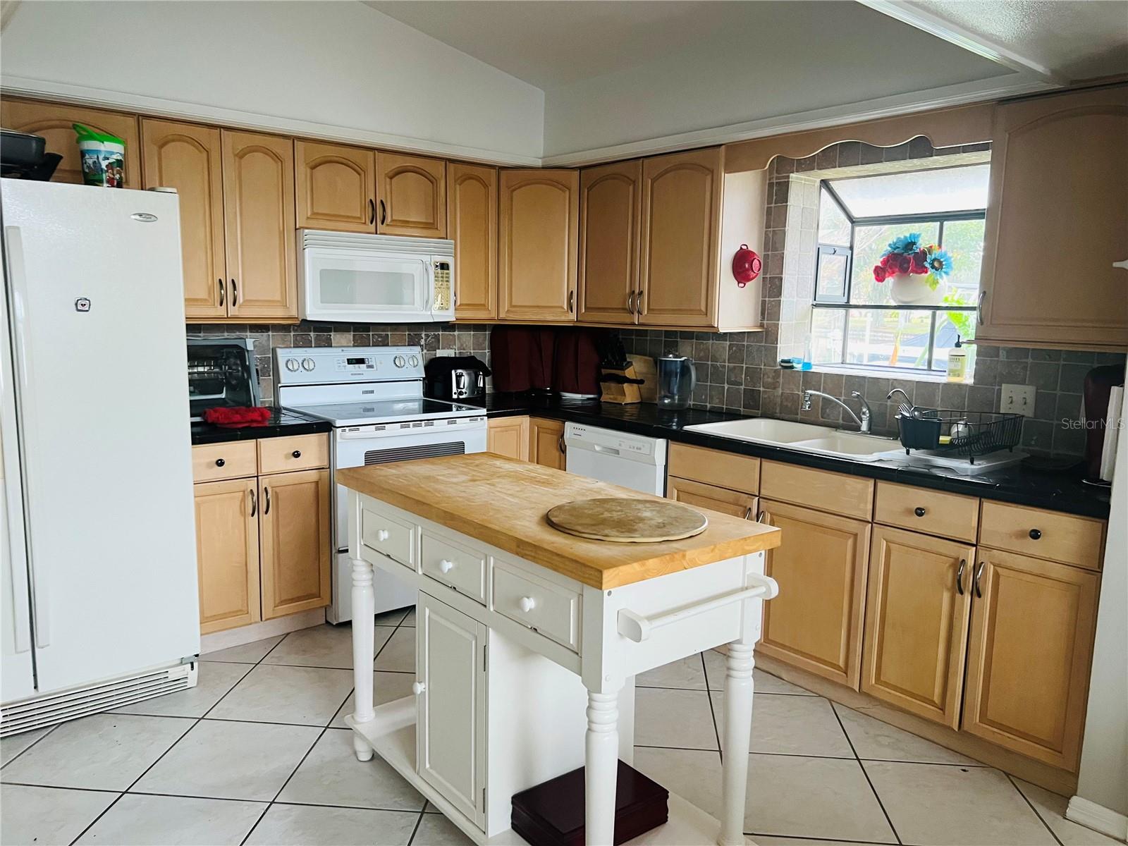 LEESBURG PALM HARBOR PT REP - Residential Lease