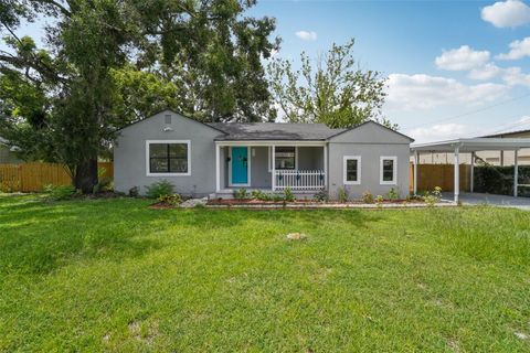 Photo of 3710 W Griflow Street, Tampa, FL 33629 (MLS # TB8516315)
