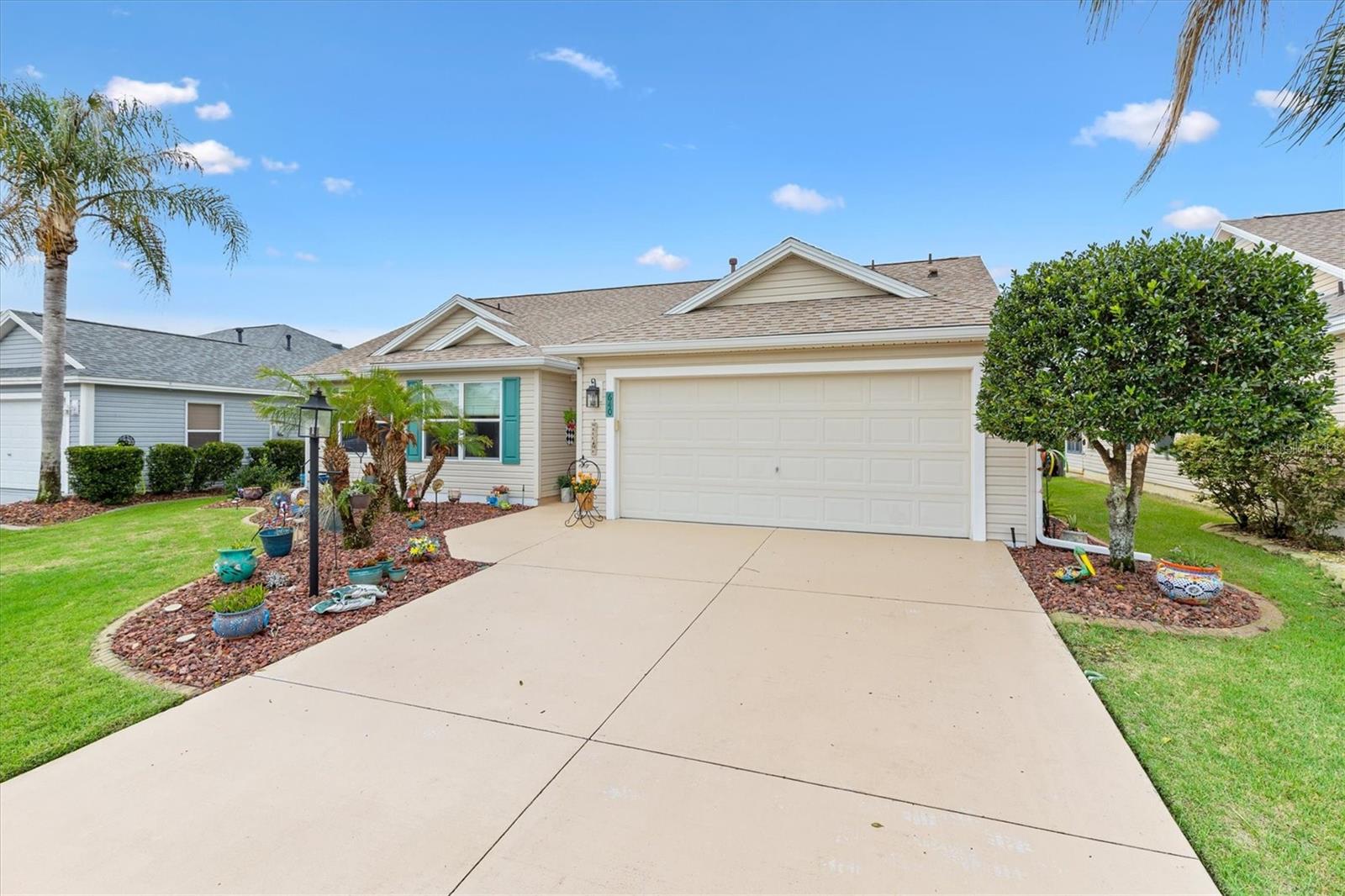 640 MALLORY HILL DRIVE