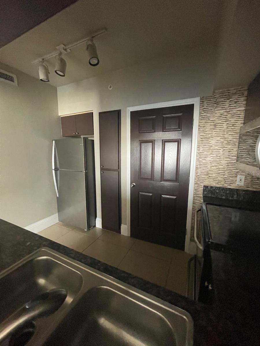 WAVERLY/LK EOLA - Residential Lease